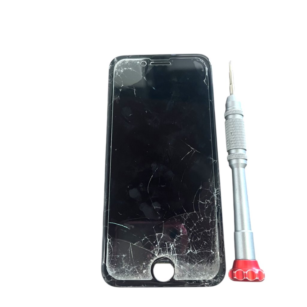 【落として画面が動かなくなった】iPhone SE3 液晶交換修理