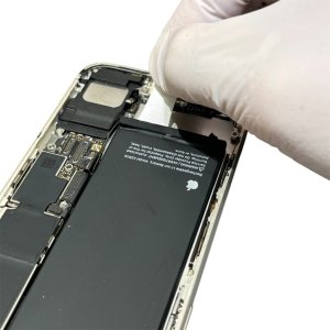 iPhoneSE3 【アイフォンSE3】 バッテリー交換