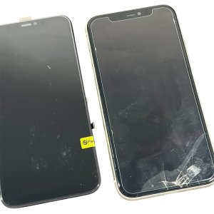 iPhone11 フロントパネル交換