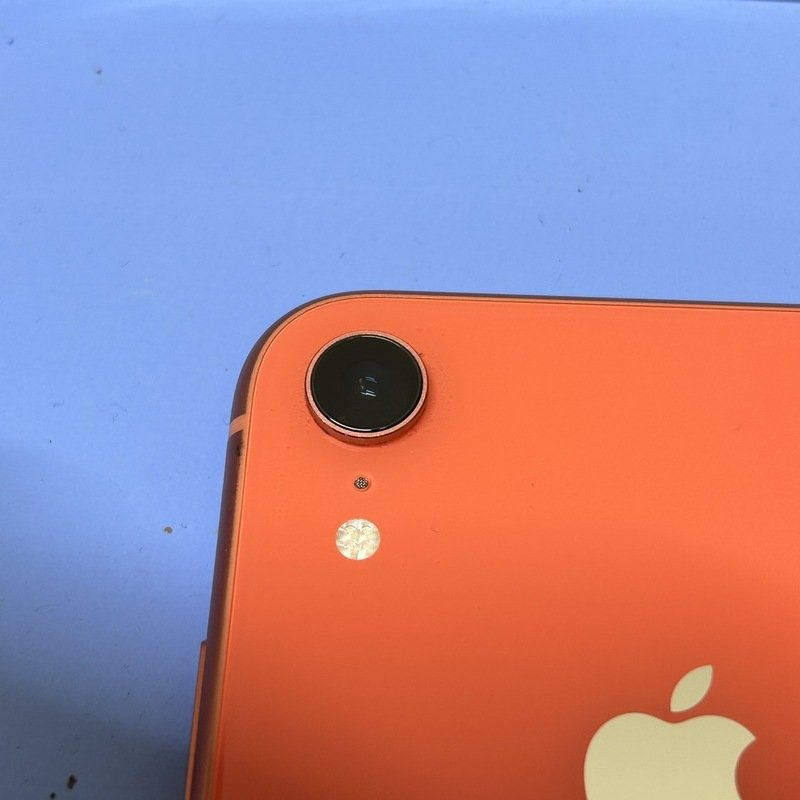【iPhoneXR アウトカメラレンズ交換】カメラレンズがひび割れ?レンズ交換で映りも元通り!|伊勢崎市八坂町