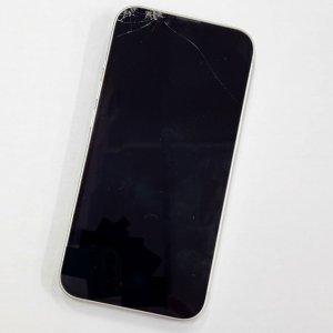 【iPhone14Plus フロントパネル交換】落下による画面の割れ修理を即日対応しております!! 当店までご相談下さい。| 根室市月岡町