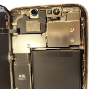 【iPhone13 イヤースピーカー交換】通話中の相手の声が小さく聞こえづらい!スピーカーの故障かもしれません!| 根室市光洋町