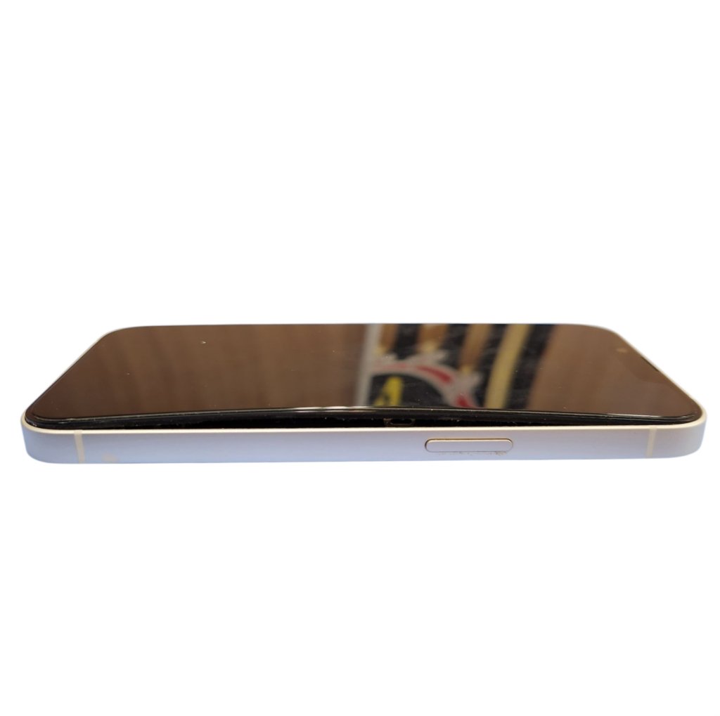 【iPhone13 バッテリー(電池)交換】バッテリーが膨張して起動しなくなってしまった!!早めにご相談ください。| 別海町別海川上町