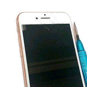 iPhone8 フロントパネル交換