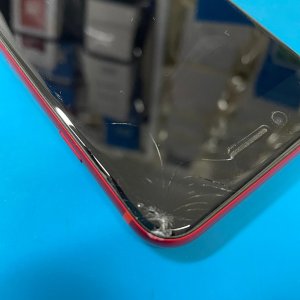 iPhone SE2 落下破損 パネル交換 | つくばみらい市北袋| パネル交換も即日修理致します!