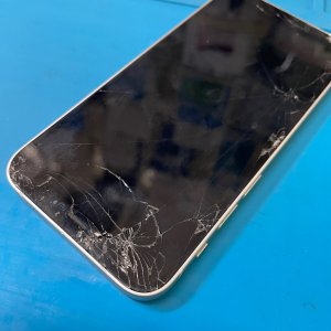 iPhone13mini 転倒破損 液晶交換| 我孫子市並木| 液晶交換も即日対応しております！