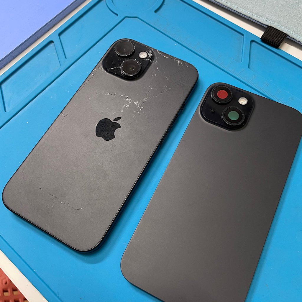 iPhone15 落下バックパネル割れ 背面パネル交換| 取手市青柳| 背面パネル交換もご予約対応!