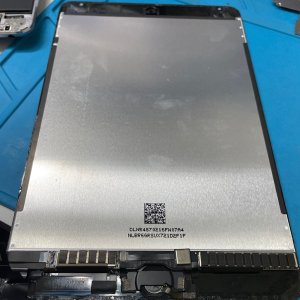 iPad8 タッチ不良 液晶交換| 龍ケ崎市城下| 液晶交換もご予約で即日修理対応しております‼︎
