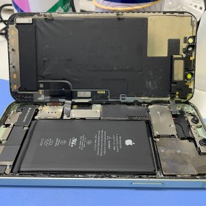 iPhone12Pro プール落下 水没修理|龍ケ崎市白羽|水没修理も即日お渡しで対応致します!