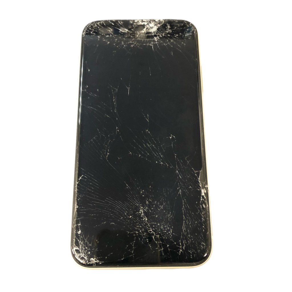 iPhone 11 ◎フロントパネル交換 ¥7,980- ●埼玉県飯能市南川からお越しのお客様