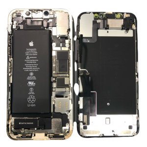 iPhone 11 ◎液晶交換 ¥10,980-  ●埼玉県狭山市広瀬東からお越しのお客様