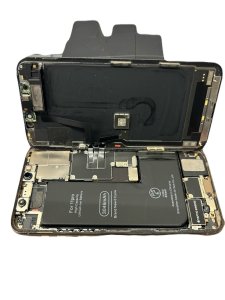 iPhone 11Pro ◎液晶交換 ¥11,980-  ●埼玉県入間市仏子からお越しのお客様