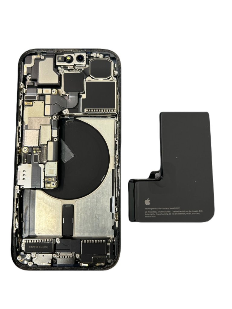 iPhone 15Pro ◎バッテリー交換 ¥17,980- ●埼玉県入間市新久からお越しのお客様