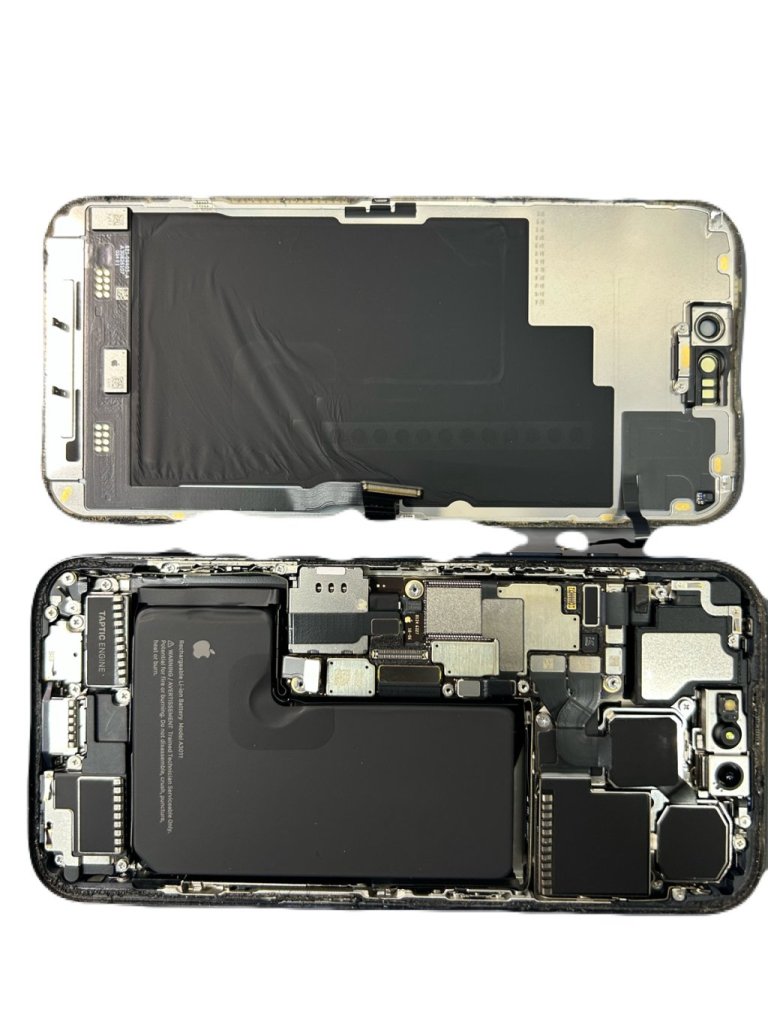 iPhone 15Pro ◎バッテリー交換 ¥17,980- ●所沢市からお越しのお客様