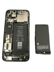 iPhone 13ミニ ◎バッテリー交換 ¥7,980-  ●埼玉県飯能市岩沢からお越しのお客様