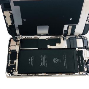 iPhoneSE2（SE第2世代）バッテリー交換