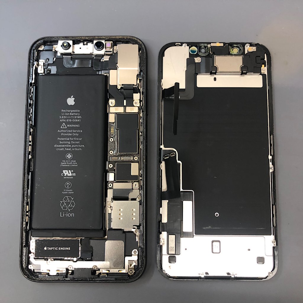 iPhone 11 ◎バッテリー交換 ¥5,980- ◎フロントパネル交換 ¥7,980 ●埼玉県上尾市からお越しのお客様