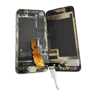 iPhoneSE3 ライトニング修理