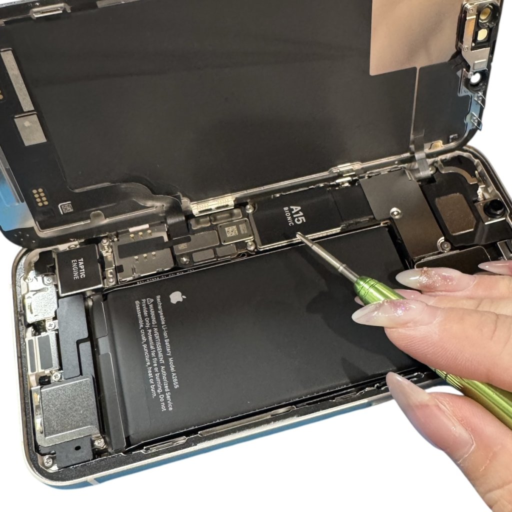 iPhone13 バッテリー交換