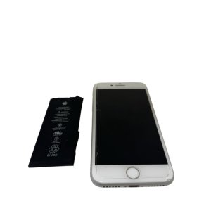 iPhone 8 バッテリー交換