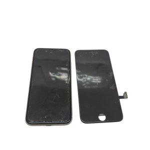 iPhoneSE3　液晶交換