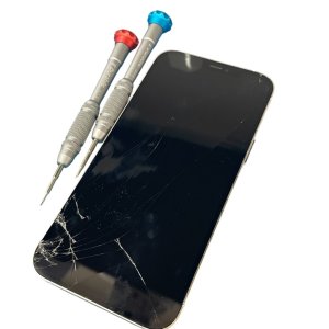 【画面割れ】iPhone12ProMax  液晶交換修理