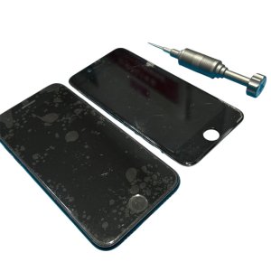 iPhoneSE3　パネル交換