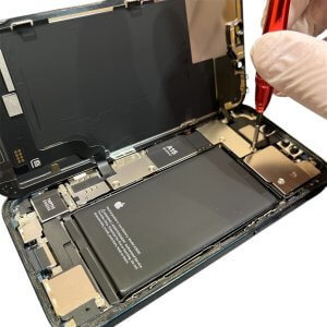 iPhone13 【アイフォン13】 バッテリー交換