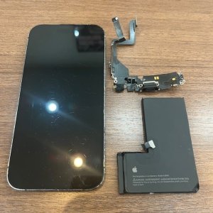 iPhone14 Pro 修理 充電口交換|川口市新井町