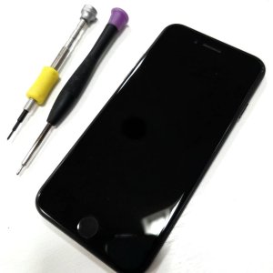 iPhoneSE2 フロントパネル交換