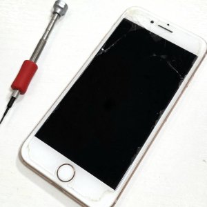 iPhone8 液晶交換