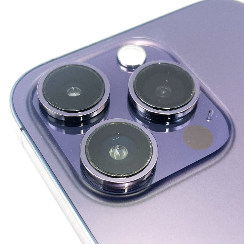 【iPhone14Pro アウトカメラレンズ交換】レンズがバキバキに…アウトカメラレンズ修理で見た目も安心にしませんか?|前橋市元鳥羽町