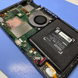 Nintendo Switch 画面真黒 液晶交換修理| つくばみらい市戸崎| 任天堂Switchの修理も即日対応しております!