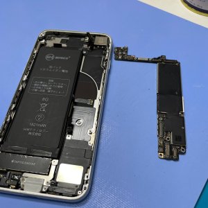 iPhone8 プール落下 水没修理 | 守谷市松前台| 水没修理も即日対応致します!