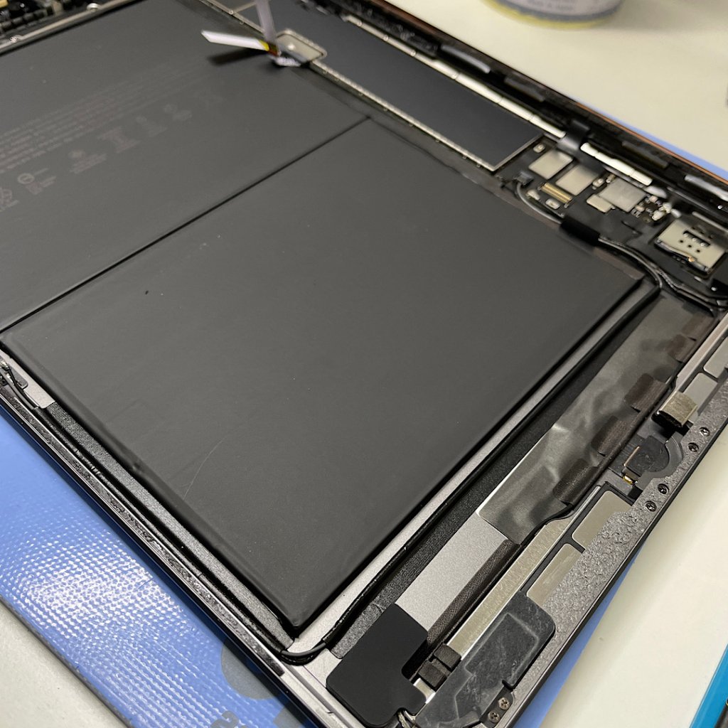 iPad Air 充電能力低下 バッテリー交換|龍ケ崎市白羽 | iPadもご予約にて即日お渡しで修理対応しております‼︎
