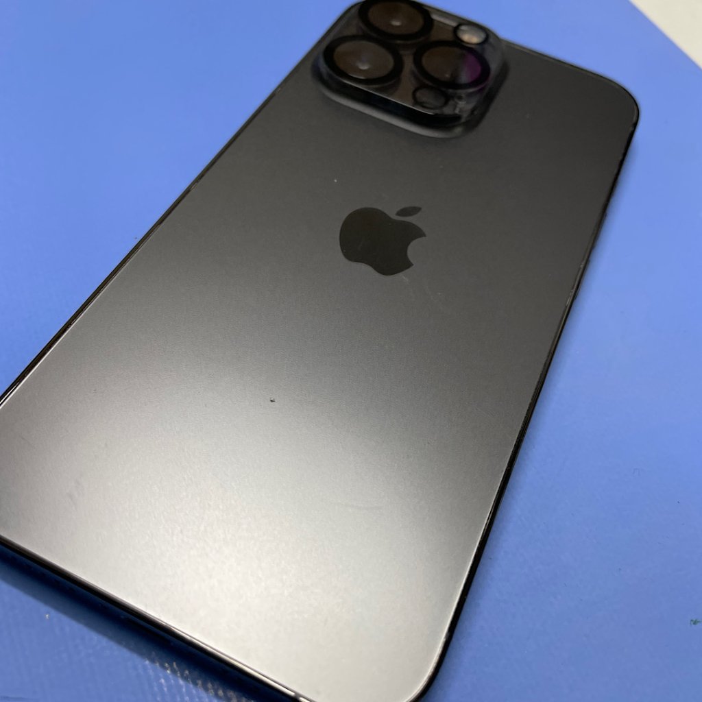 アップル iPhone 13 Pro 背面パネル破損 バックパネル交換修理| 我孫子市上沼田| 背面ガラス修理もご予約対応!