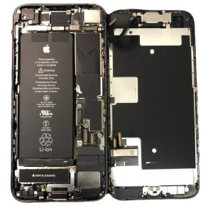 ◎特別フェアー開催中  / ■ iPhone SE2 ◎液晶交換 ¥7,980-/   ●埼玉県入間市宮前からお越しのお客様