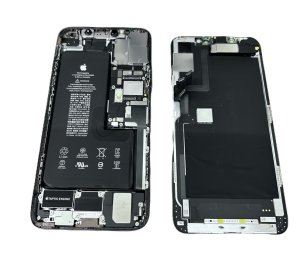 特別フェアー開催中  / ■ iPhone 11ProMax ◎バッテリー交換 ¥6,980-  ●埼玉県入間市宮寺からお越しのお客様