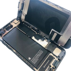 iPhoneSE3（SE 第3世代） バッテリー交換