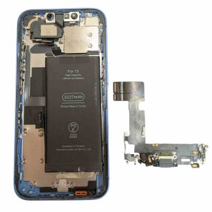 iPhone13 ライトニング修理