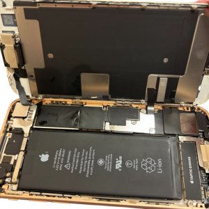 iPhone8 バッテリー交換