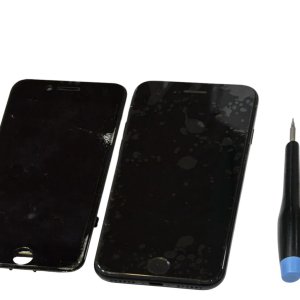 iPhoneSE3　パネル交換