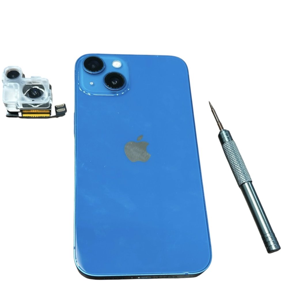 iPhone 11 アウトカメラ交換修理