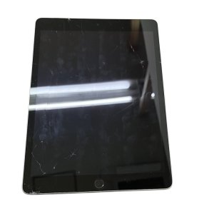 iPad9 フロントパネル交換(ガラス破損、フレーム歪み)