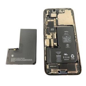iPhone13 pro バッテリー交換修理