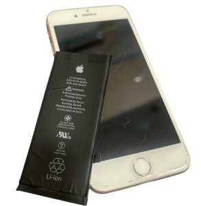 iPhone8 バッテリー交換 札幌市 東区 元町の修理実績