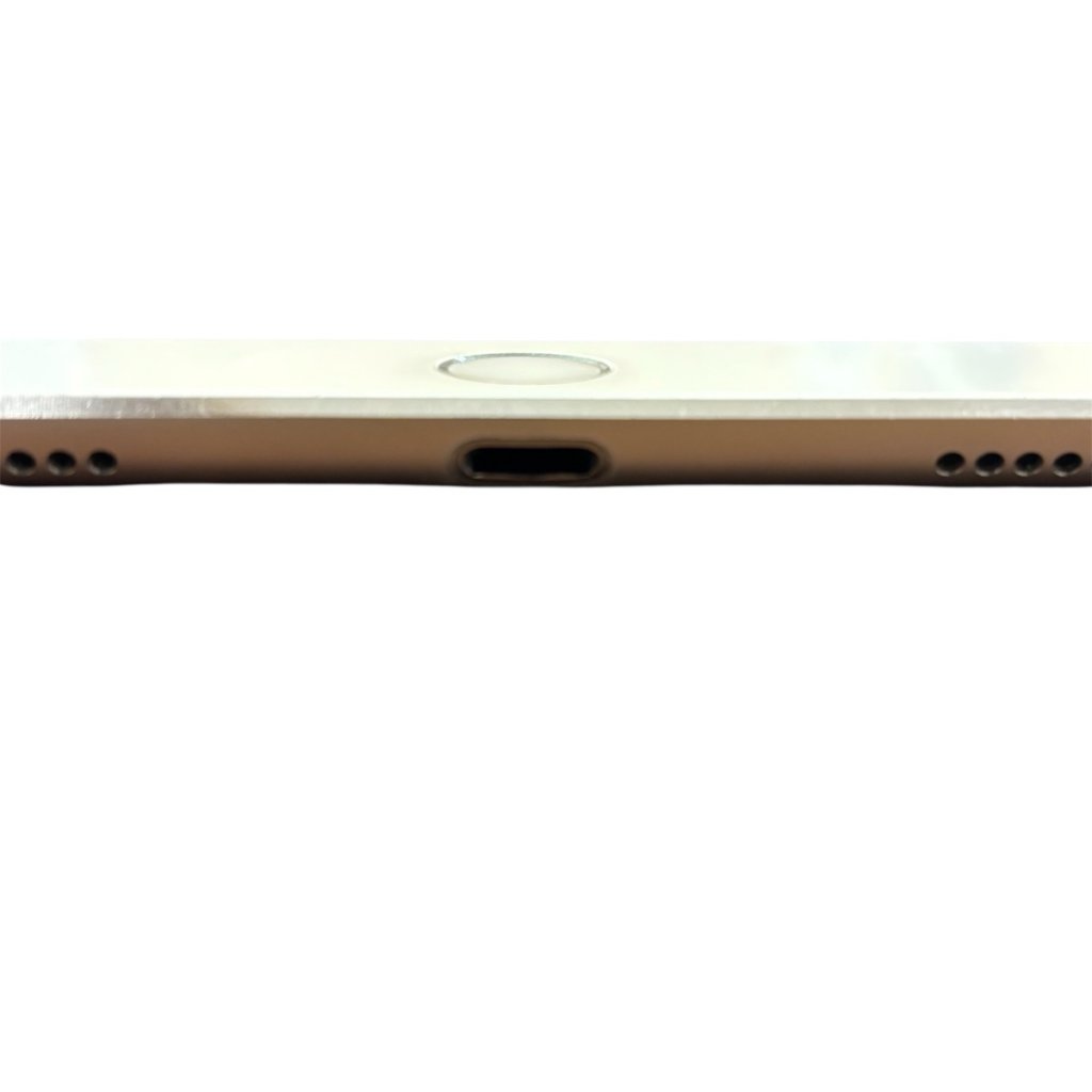 iPad4 コネクター交換修理