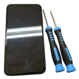 iPhoneXS 64GB 画面割れ 充電難あり iPhoneXS】画面真っ暗でも充電には反応…？画面交換で使えるよう