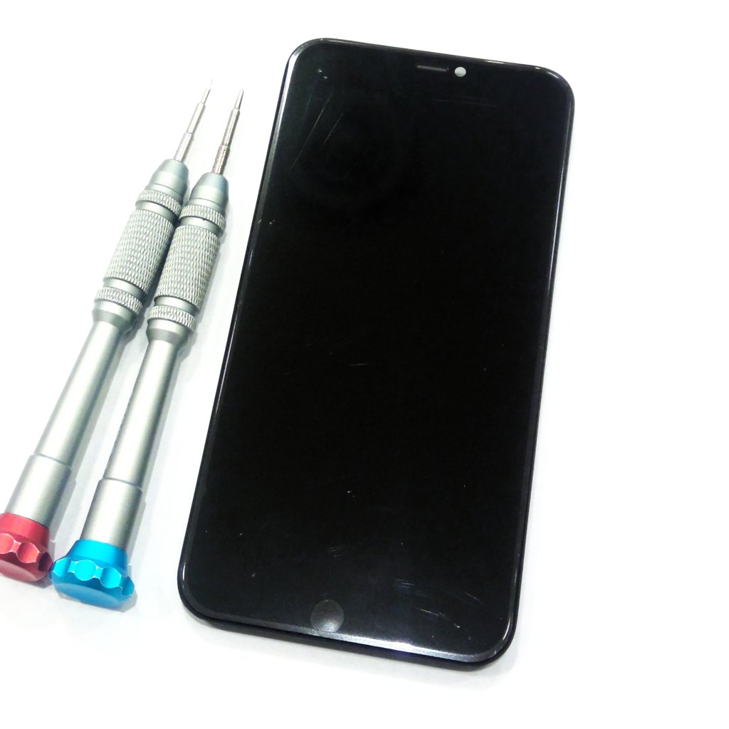 iPhone11 フロントパネル交換
