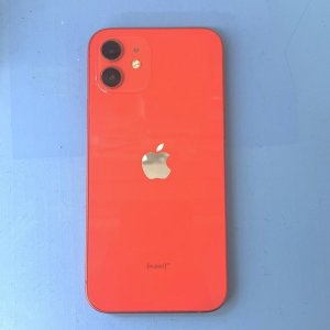 【iPhone12 バックパネル交換】手を切る前に!背面の割れは早めの修理が安心|伊勢崎市昭和町